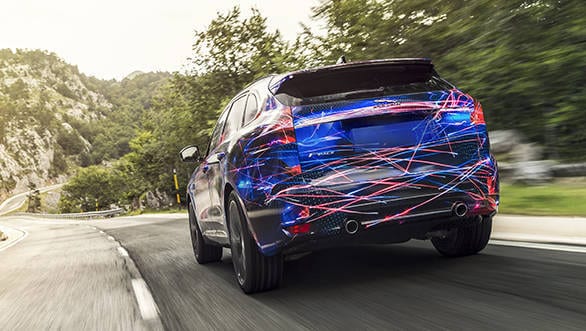 JAGUAR_FPACE_DYNAMIC_06 (1)
