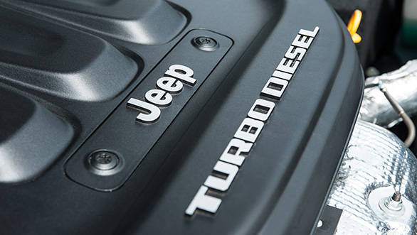 Jeep Cherokee gets a 2.2l Multijet diesel engine in UK Jeep_Cherokee_diesel_engine_