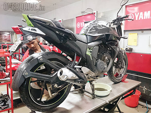 Yamaha FZ-S version 2.0 (2)