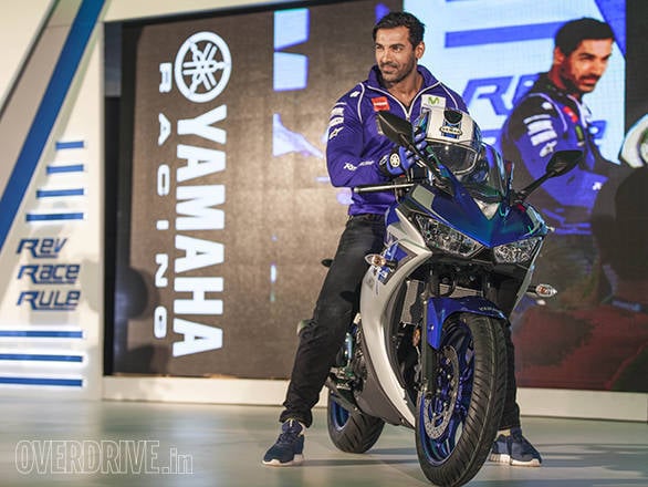 Yamaha launches the YZF-R3 sportsbike in India at Rs 3.25 lakh Yamaha YZF-R3 in India