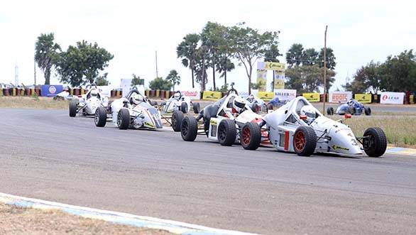 How much money does it take to go racing in India? Formula LGB 4 in action