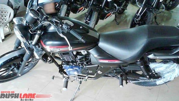 2015 New Bajaj Avenger Leaked Images (1)