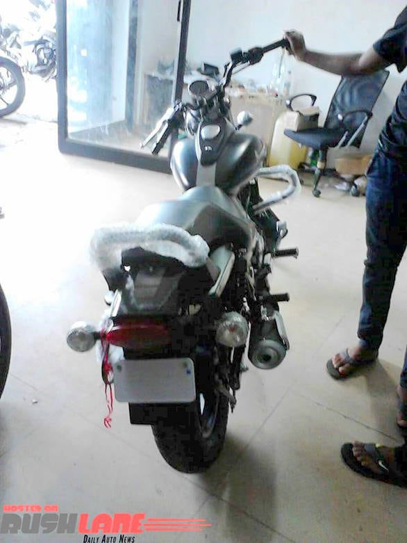 2015 New Bajaj Avenger Leaked Images (2)