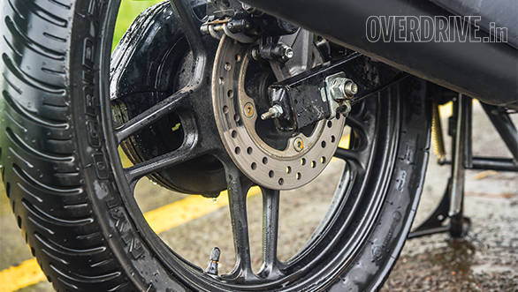 Comparo Hero Xtreme vs Suzuki Gixxer (19)