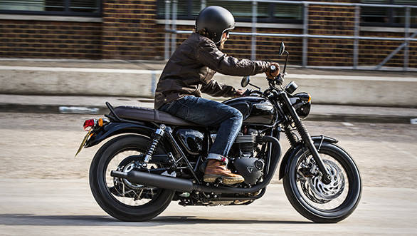 Triumph Bonneville T120 Black (9)