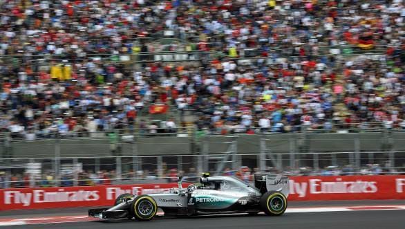 Nico Rosberg took a lights to flag win at the 2015 Mexican GP