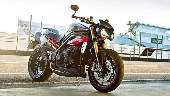 2016 Triumph Speed Triple R (1)