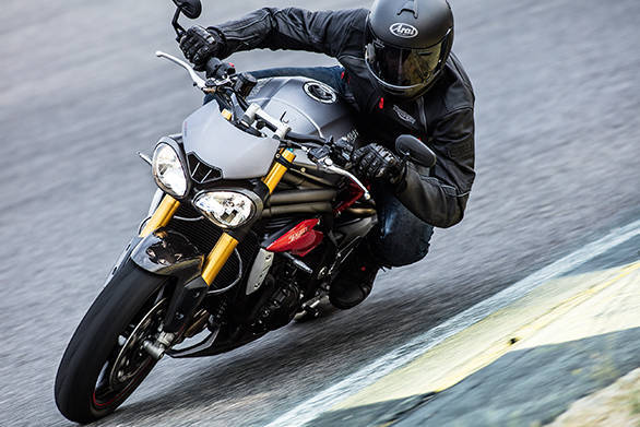 2016 Triumph Speed Triple R (3)