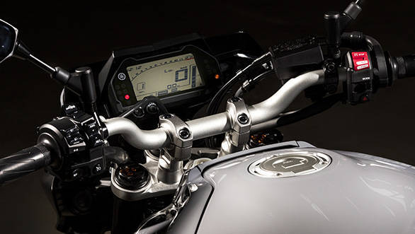 2016_YAM_MT10_EU_BNS4DSJ_DET_002