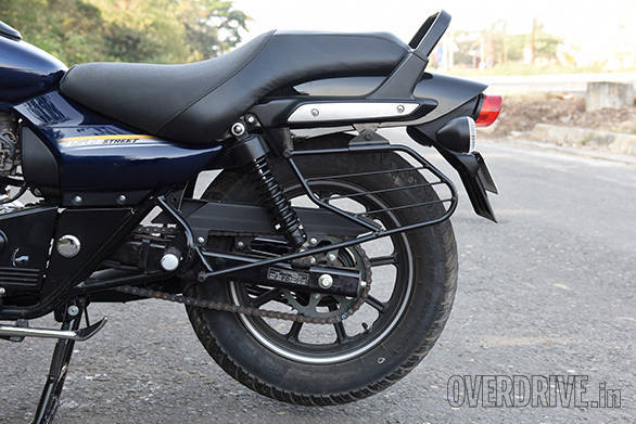 Bajaj Avenger 150 Street (16)