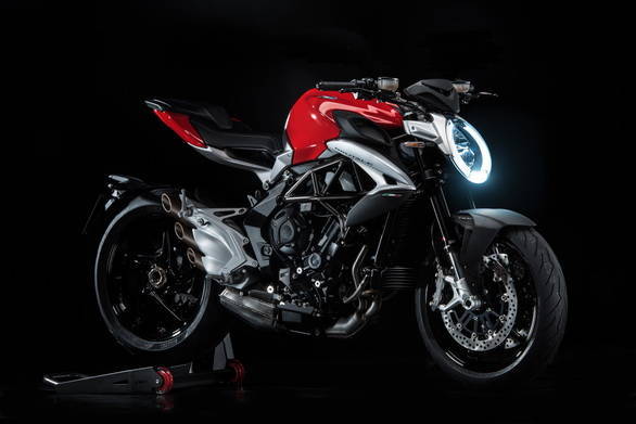 MV Agusta Brutale 800 bookings open 2016 MV Agusta Brutale 800_15