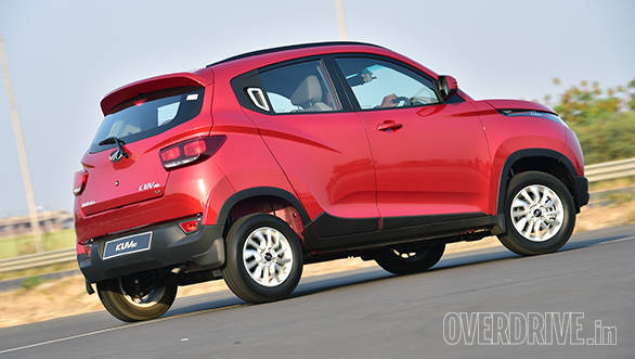 The sides feature lot of detailing but the longer nose and wraparound lights makes the KUV look more short 