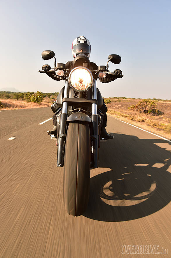 Moto Guzzi Audace (3)