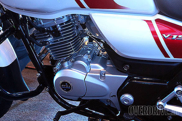 Bajaj V15 (3)