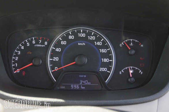Hyundai Grandi10 Instrumental clustre