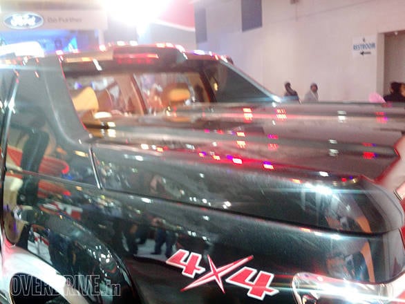 Isuzu D-Max V-Cross (17)