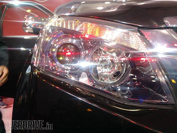 Isuzu D-Max V-Cross (9)