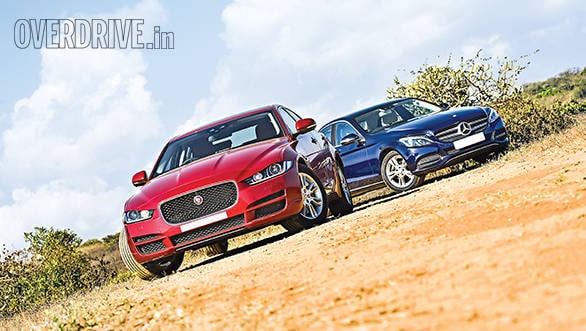 Jaguar XE vs Mercedes Benz C Class (12)