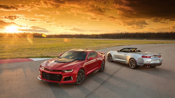 2017 Chevrolet Camaro ZL1 Convertible (2)
