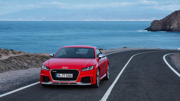 Audi TT RS (17)