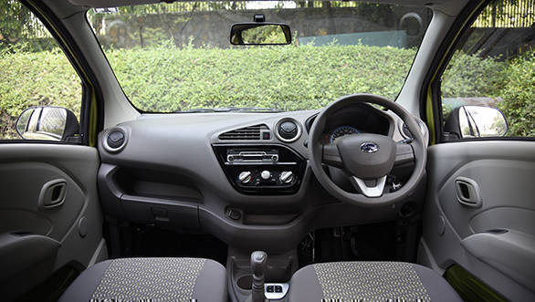 Datsun to launch the redi-Go in India on June 7, 2016 Datsun RediGo (9)