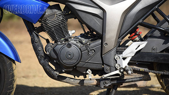 Honda Hornet Vs Suzuki Gixxer (14)