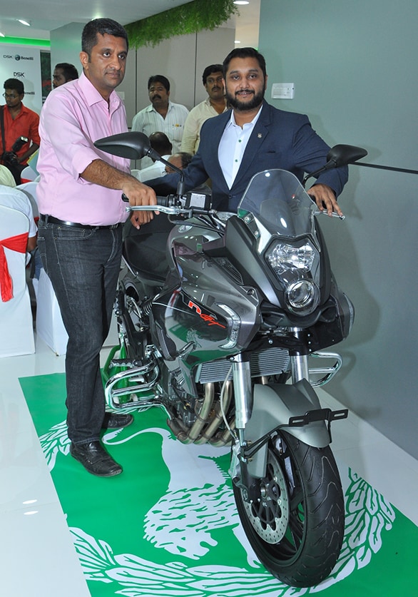 (L-R)Mr. Vigneshwar C. S., Dealer Principal, Coimbatore Showroom and Mr. Shirish Kulkarni, Chairman, DSK Motowheels