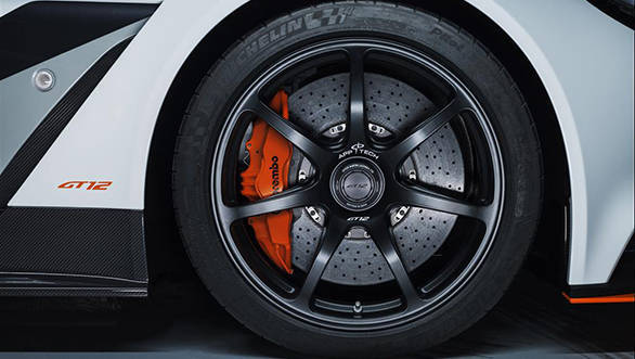 vantage-gt12_105D17079C2F3FE6253ACAE336