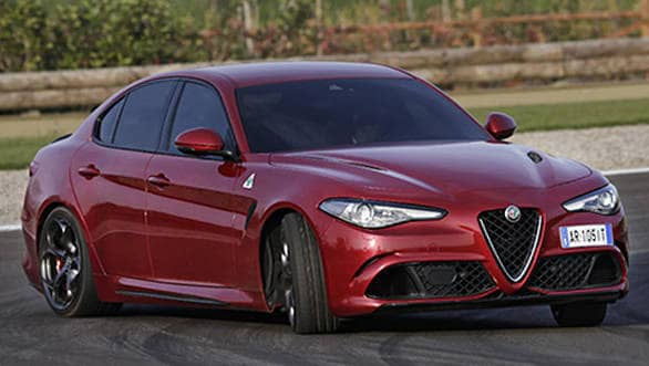 Alfa-Romeo-Giulia-Quadrifoglio-(1)
