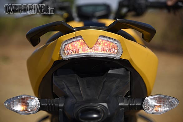 TVS Apache RTR 200 4V (5)
