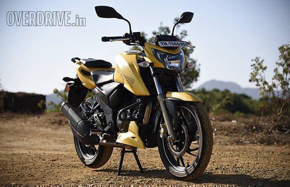 Two-wheeler sales in India for June 2016 TVS Apache RTR 200 4V (9)