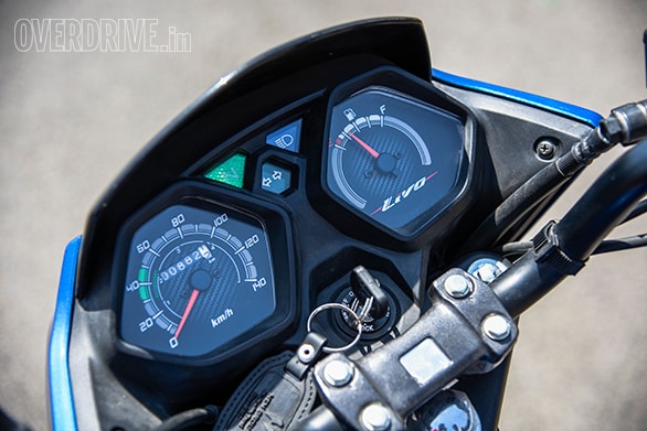 TVS Victor Vs Honda Livo Comparo (1)