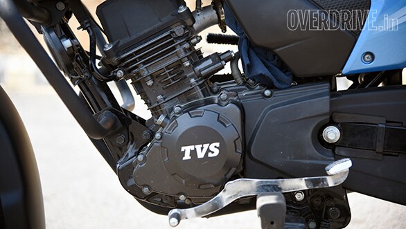 TVS Victor Vs Honda Livo Comparo (6)