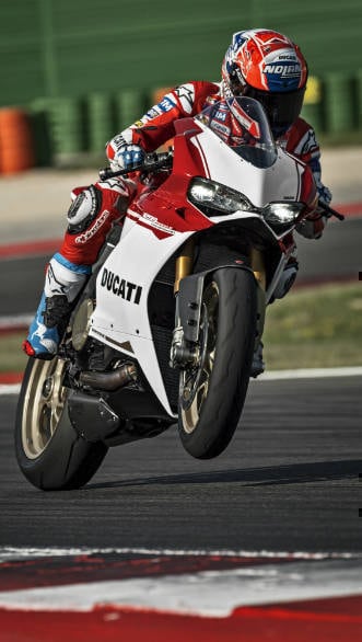 Ducati unveils limited edition 1299 Panigale S Anniversario 1299-Panigale-S-Anniversario-52