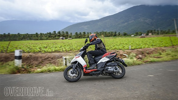 Aprilia SR 150 (48)