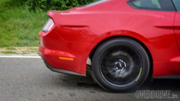 Ford Mustang (8)