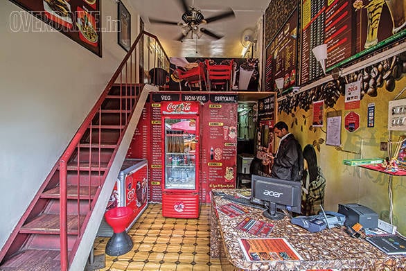 Discovering hang-outs in Pune with the Tata Tiago Tata Tiago Advertorial (10)