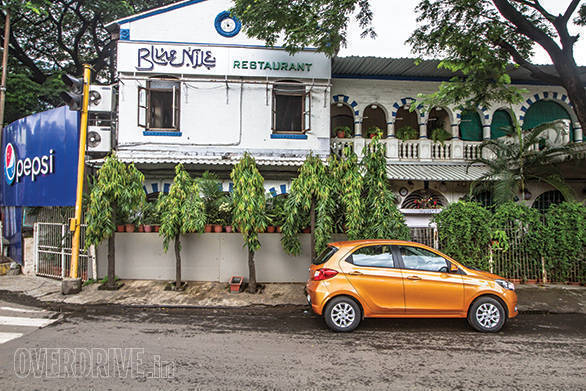 Discovering hang-outs in Pune with the Tata Tiago Tata Tiago Advertorial (3)