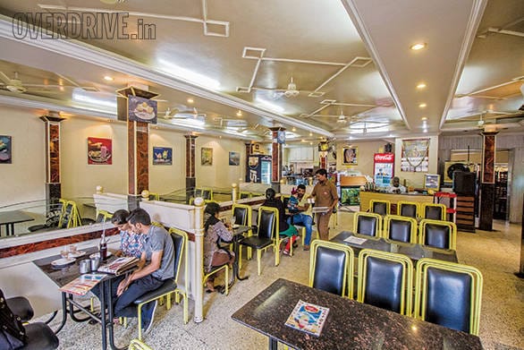 Discovering hang-outs in Pune with the Tata Tiago Tata Tiago Advertorial (5)