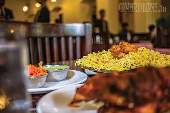 Discovering hang-outs in Pune with the Tata Tiago Tata Tiago Advertorial (6)