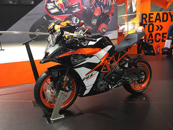 Image gallery: 2017 KTM RC 390 and RC 200 KTM RC 390 (2)