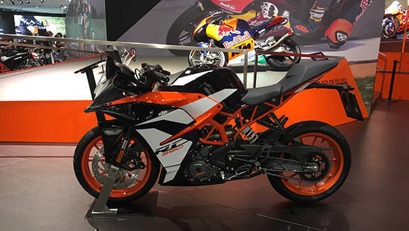 KTM RC 390 (3)