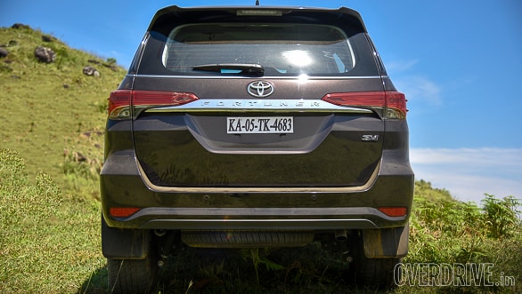 Image gallery: 2016 Toyota Fortuner review 2016 Toyota Fortuner (101)