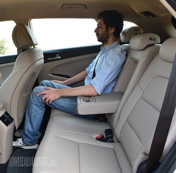 Hyundai_Tuscon013