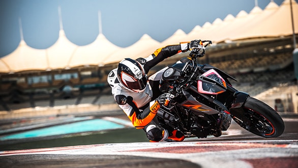 KTM 1290 SUPER DUKE R MY 2017 (6)