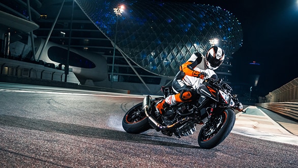 KTM 1290 SUPER DUKE R MY 2017 (9)