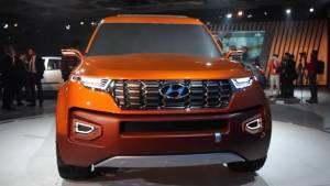 2016 Auto Expo Hyundai HND-14 Carlino Compact SUV concept - Video