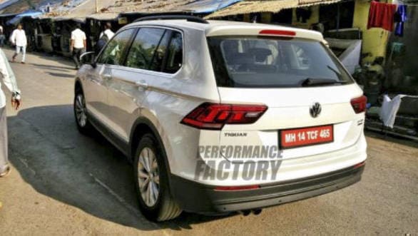 Spied: New Volkswagen Tiguan caught testing in India 2016-Volkswagen-Tiguan-Spy-2