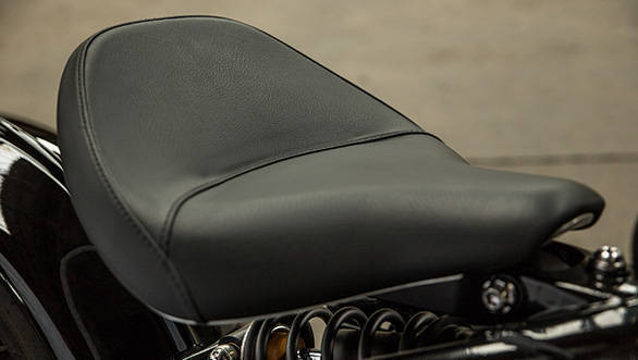 Bonneville_Bobber_11