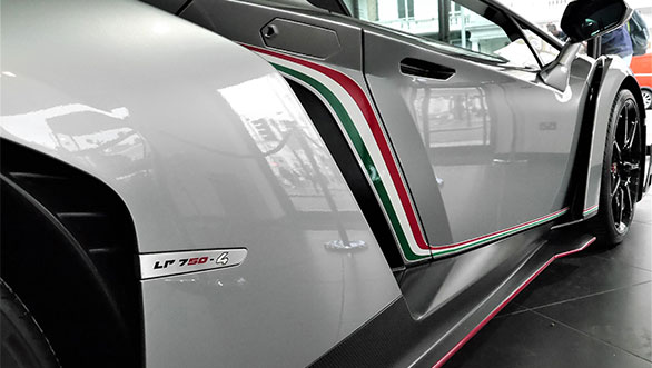 Lamborghini Veneno makes UK showroom debut Lamborghini-Veneno